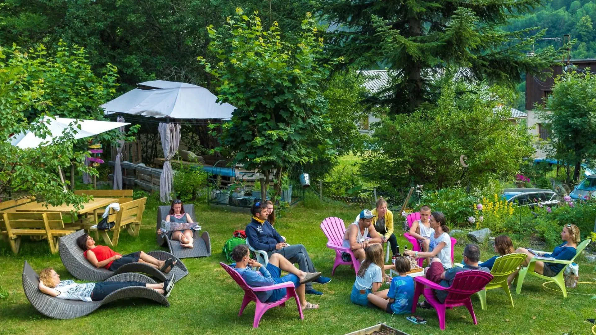 Gite Auberge La Blanche Pelvoux 0*,  France